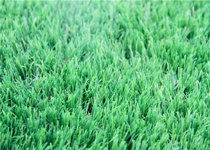 La hierba artificial del jardín suave reciclable de la salud alfombra favorable al medio ambiente 0